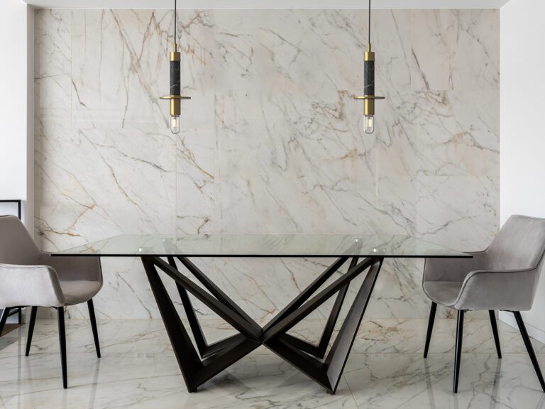 Marfa Socket