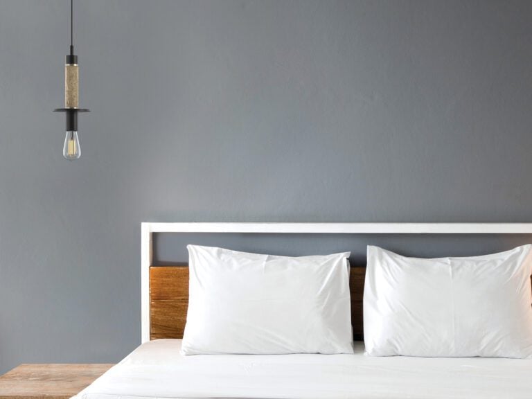Marfa Socket